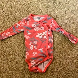 Baby onsie flower print